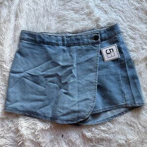 Light Wash Denim Skort Wrap Style High Waisted Size M